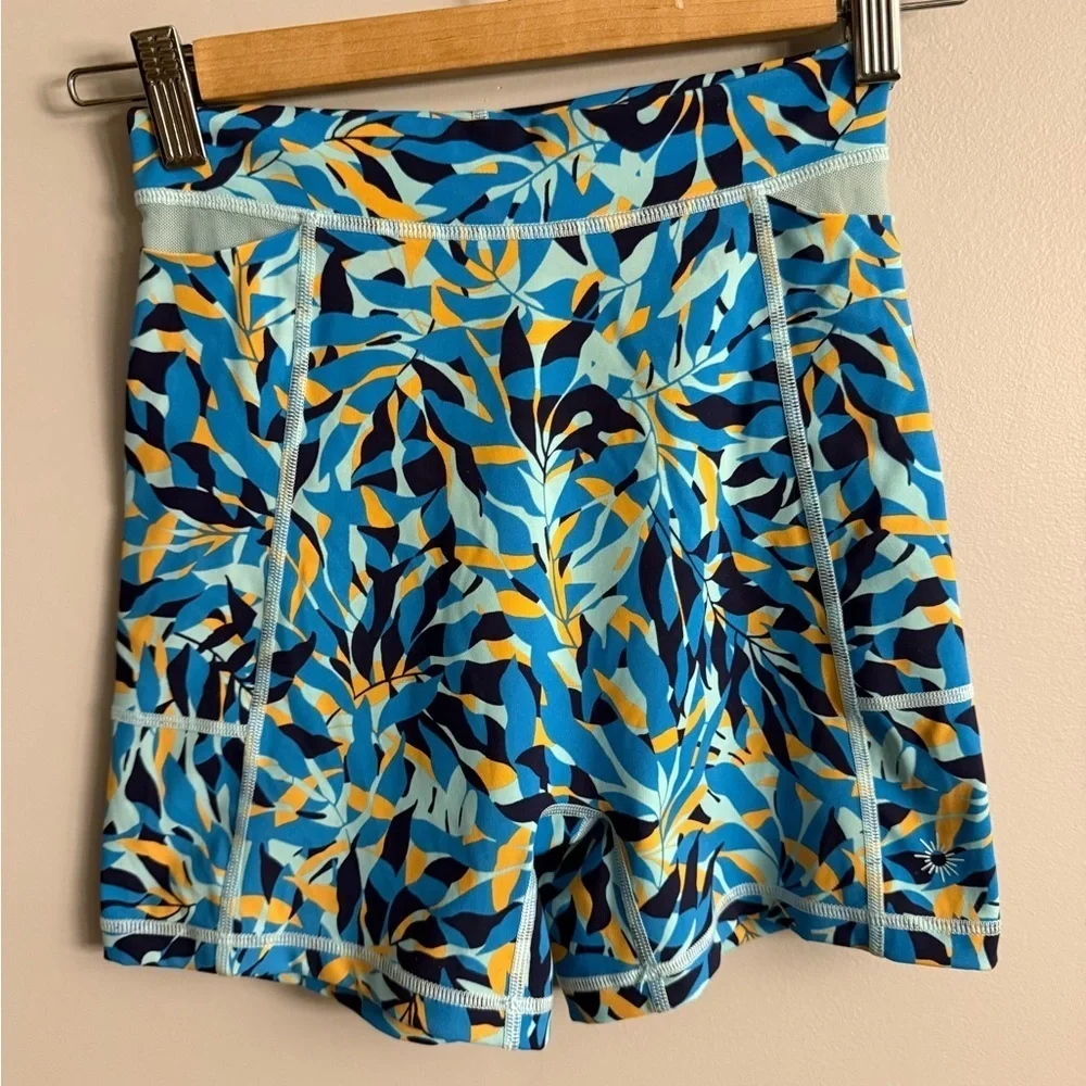 Offline by Aerie High-Rise Printed Bike Shorts – Women’s Small